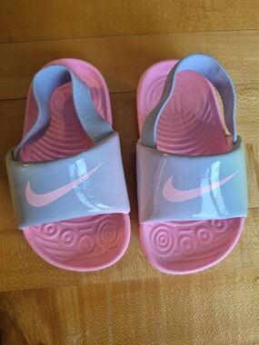 Nike Toddler Pink and Teal Slide Sandals- 6c- NWOT